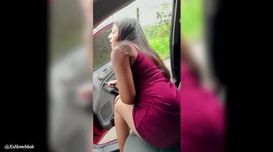 I Picked Up a Girl on the Road and She Thanked Me by Inviting Me to Visit Her...