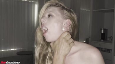 Sahara Skye Gets To Know Her Boss Much Deeper Inside
