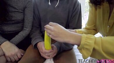 Sex Ed - S2:E1