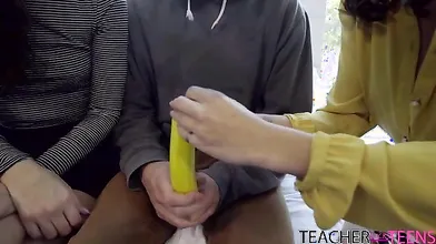 Sex Ed - S2:E1
