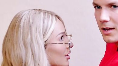 November 2020 Flavor Of The Month Emma Hix - S1:E3