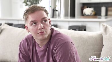 My Stepsisters Dating App - S9:E6