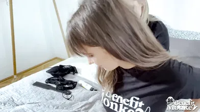 Lili And Candee Vs. Hungrylla