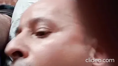 Vicenta maricona casada mamando el rico pollon de su marido alimentando con su leche