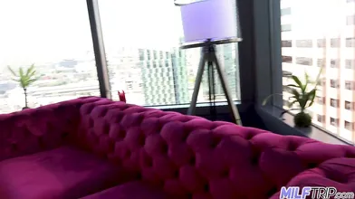 Pepper\'s MILF Hotel-Fuck