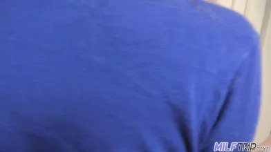 Redhead MILF Lauren Phillips