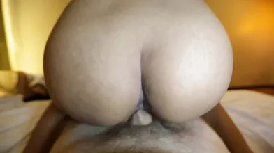 Round & Brown Cock-ride