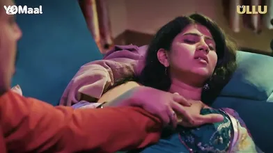 Pati Ne Sexy Biwi Ki Gand Main Ghusaya Vibrator Nikala Pani. Sexy Biwi Ki Garam Gand Main Ghusaya Apna Bada Land. Ullu Indian Web Series. Taras Episode 4.