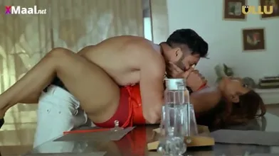 Bf Ne Sexy Gf Ko Party Main Rulaya. Phir Shower Main Jake Kari Jabardast Chudai. Ullu Indian Web Series. Badan Episode 5.