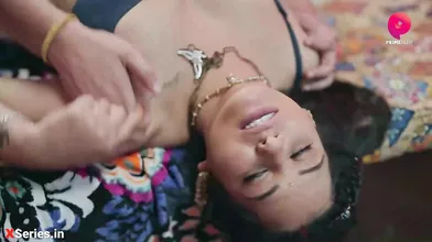 Pati Ne Suhagrat Main Sexy Biwi Ke Sath Ki Jabardast Chudai. Babuji Ne Dekha Apne Bete Ki Suhagrat. Ullu Indian Web Series. Anokha Rishta E1