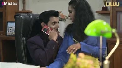 Thakur Ne Sexy Ladki Ki Bade Doodh Ko Jabardast Dabaya Office Main. Table Ke Uper Sexy Ladki Ko Nanga Karke Gili Chut Ko Chata Phir Jabardasti Gand Mara. Ullu Indian Web Series. Aah Se Aaha Tak Episode 1.