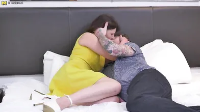 Hairy housewife fucking and sucking her ass off