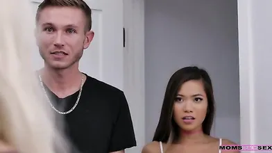 Mom Gets Jealous - S14:E10