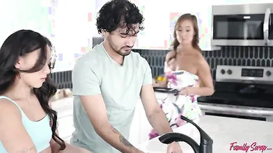 Swap Family Gets Sticky - S6:E6