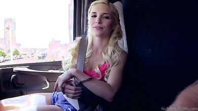 Bounty Hunters Piper Perri - S1:E3