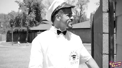 Leave It To Moms Beaver The Milk Man Bw - S1:E1