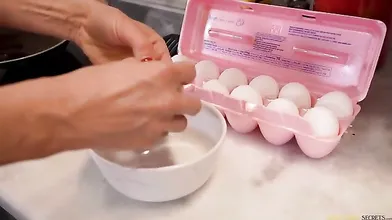 Stepmoms Fertility Juice - S4:E4