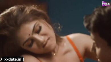 SASUR NE SEXY BAHU KO AKELI DEKH KAR KIYA GALAT KAAM - Ko Ko