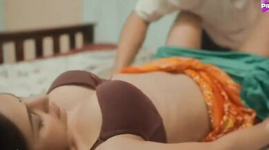AKELE ME PREMI NE MAARI BHABHI KI GAAD_1.