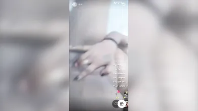 Sweet Innocent Girl Pussy Squirt And Giving Wild Show On Live With Full Face - Show Gurl