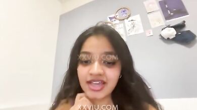 Cute Desi Girl Pussy Fingering And Nude Exposed 2025