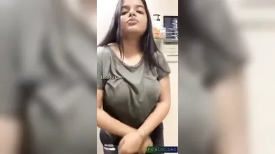 देसी गर्ल