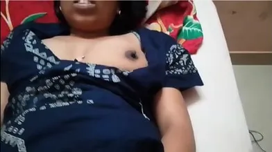Tempting Tall Indian Nipple In Nighty - Homemade