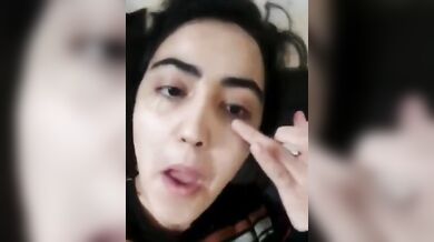 Desi Paki Cutie Leaks Her Own Dress-up Tease!????????✨