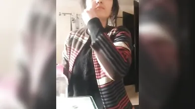 Desi Paki Cutie Leaks Her Own Dress-up Tease!????????✨