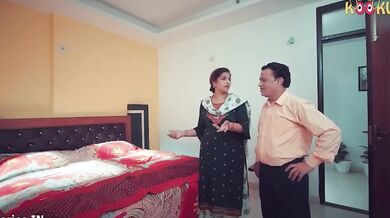 DESI BHABHI KI CAR ME BHYANAK CHUDAI